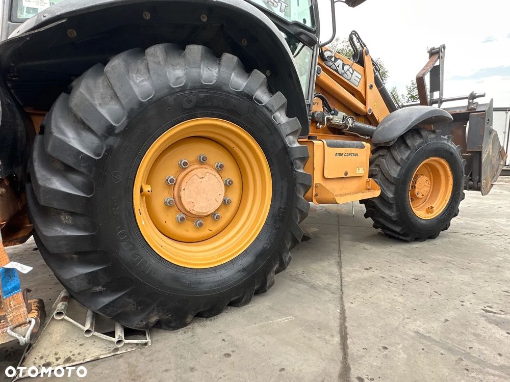 Case 590ST - 7