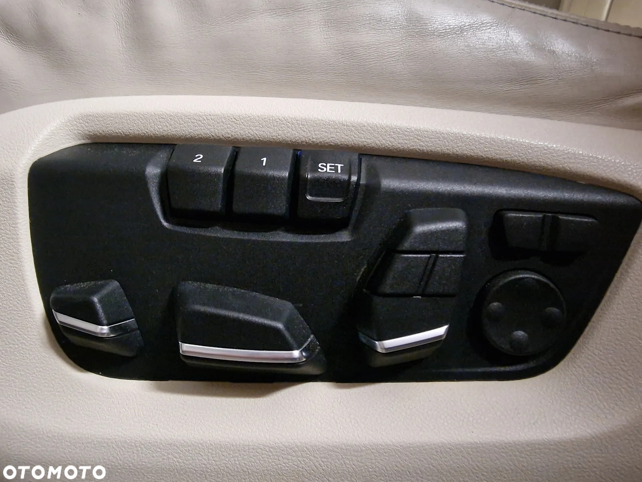 BMW X5 xDrive35i - 13