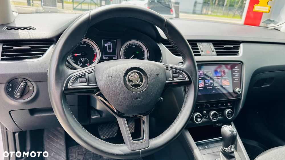 Skoda Octavia 2.0 TDI Style DSG - 30