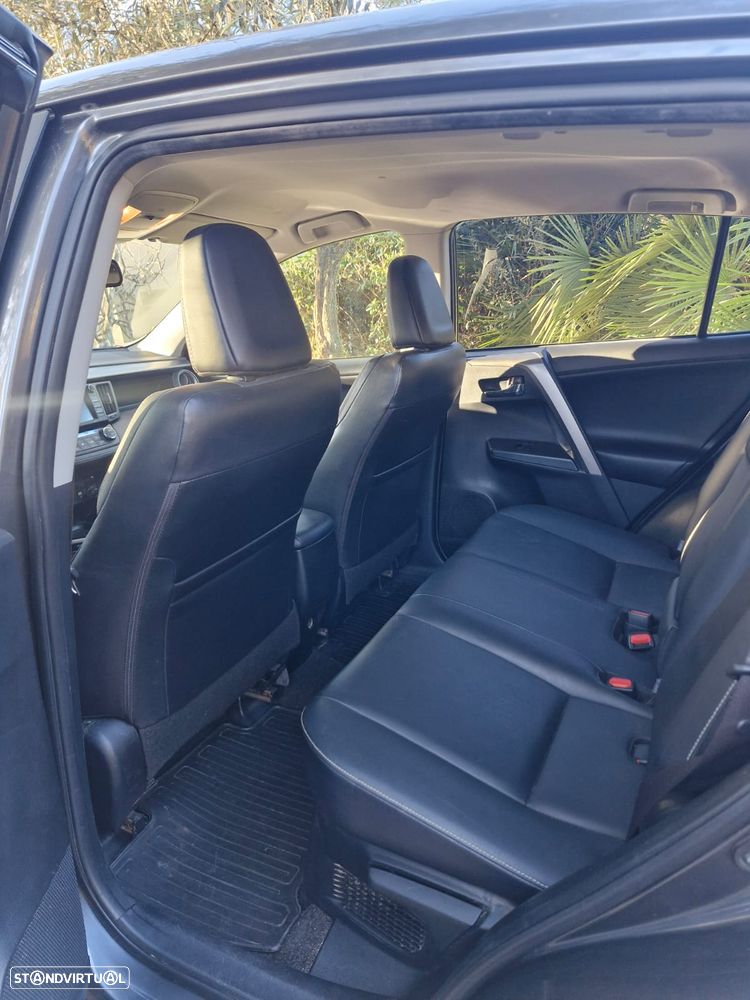Toyota RAV4 2.5 HSD Exclusive 4WD - 9