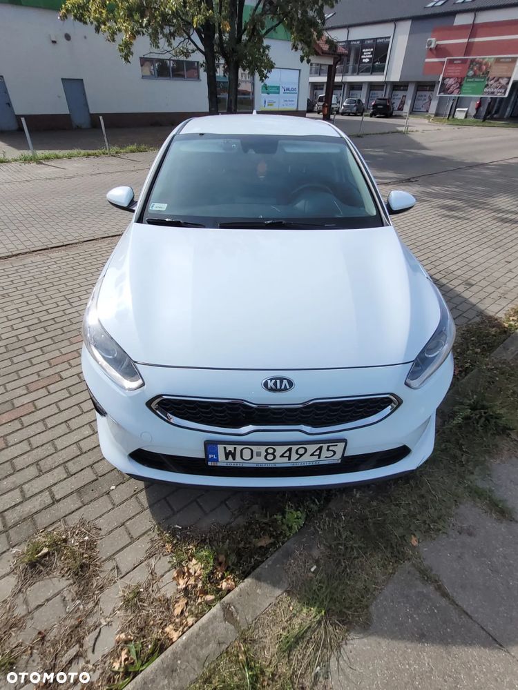 Kia Ceed 1.6 CRDi SCR M - 3