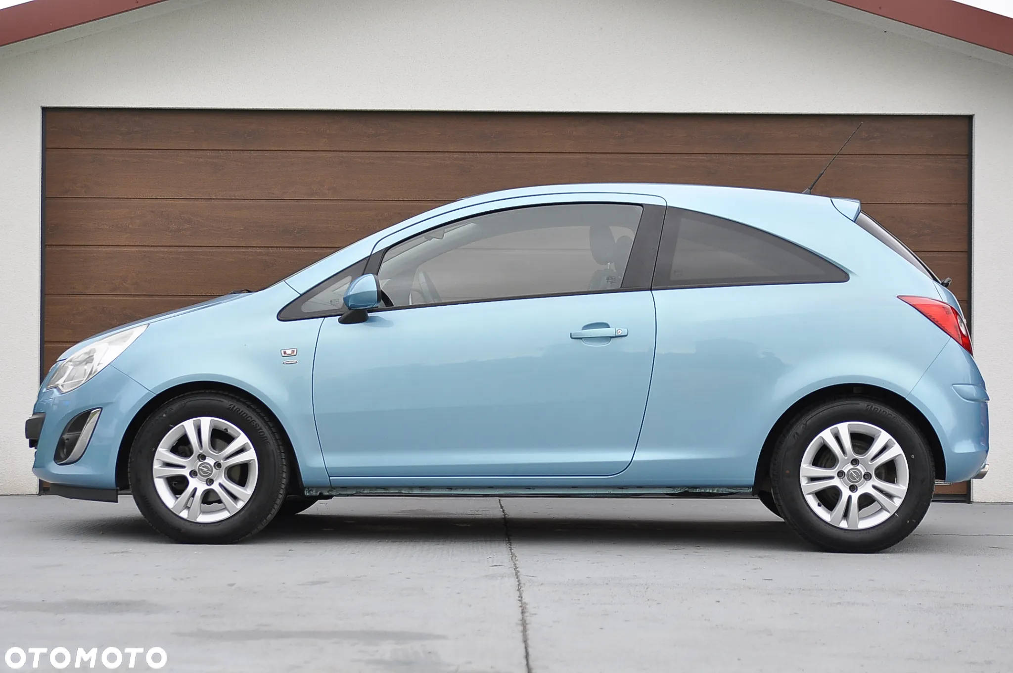 Opel Corsa 1.4 16V Satellite - 11