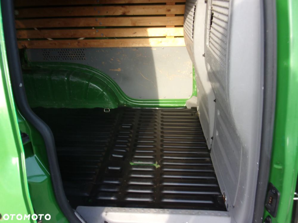 Volkswagen Caddy 2,0 SDI - 4