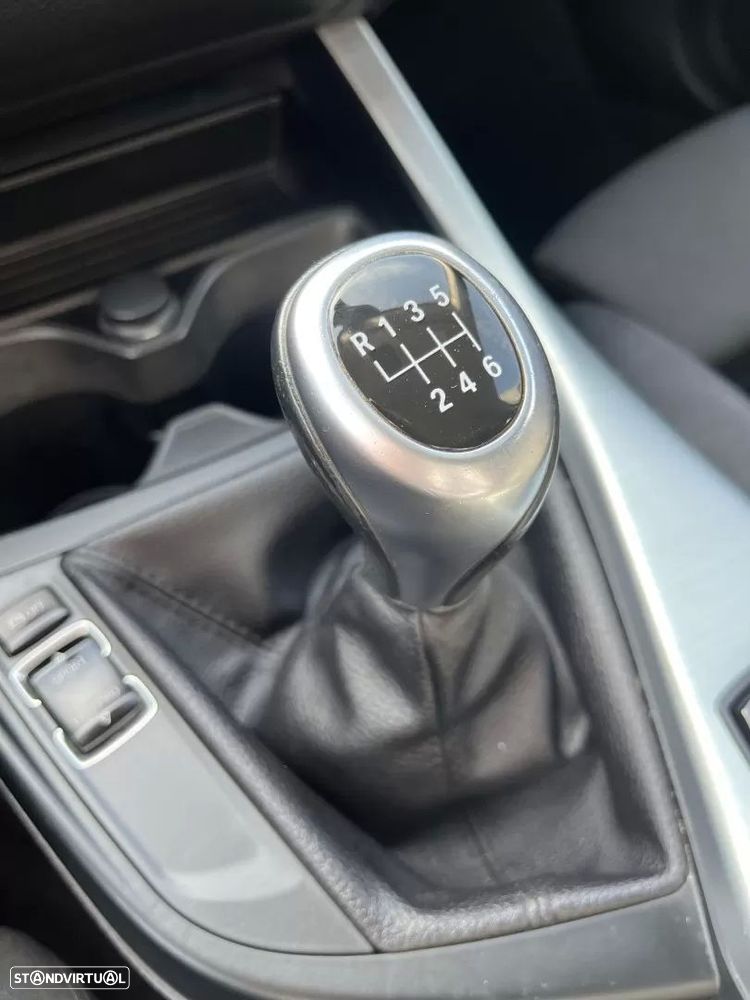 BMW 116 d EfficientDynamics Edition Sport Line - 38