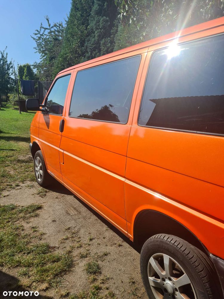 Volkswagen Transporter - 4