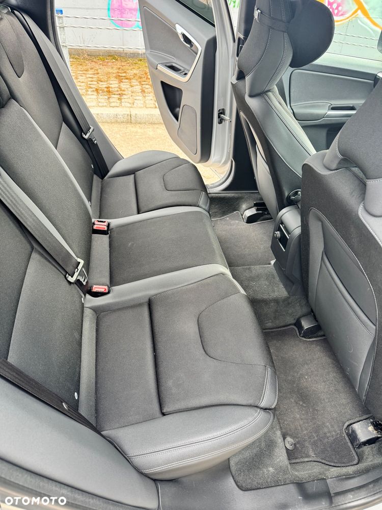 Volvo XC 60 D4 Drive-E Summum - 9