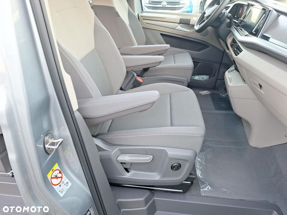 Volkswagen Multivan - 22