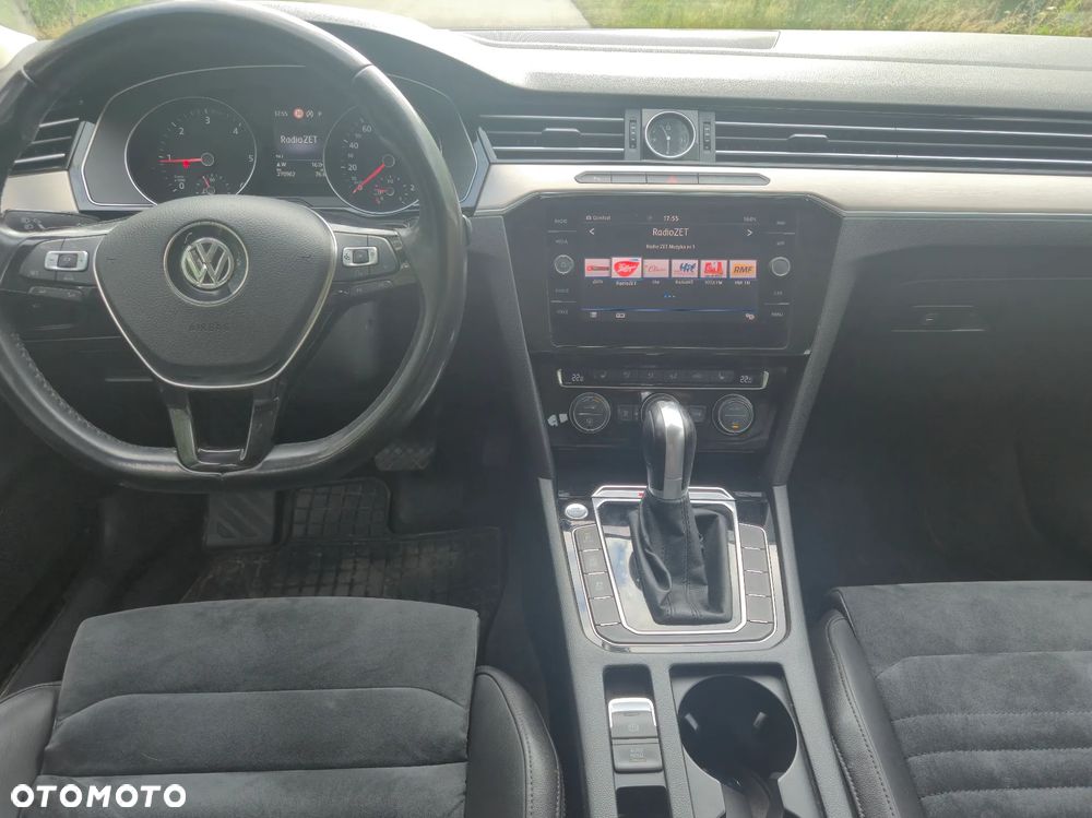 Volkswagen Passat - 39
