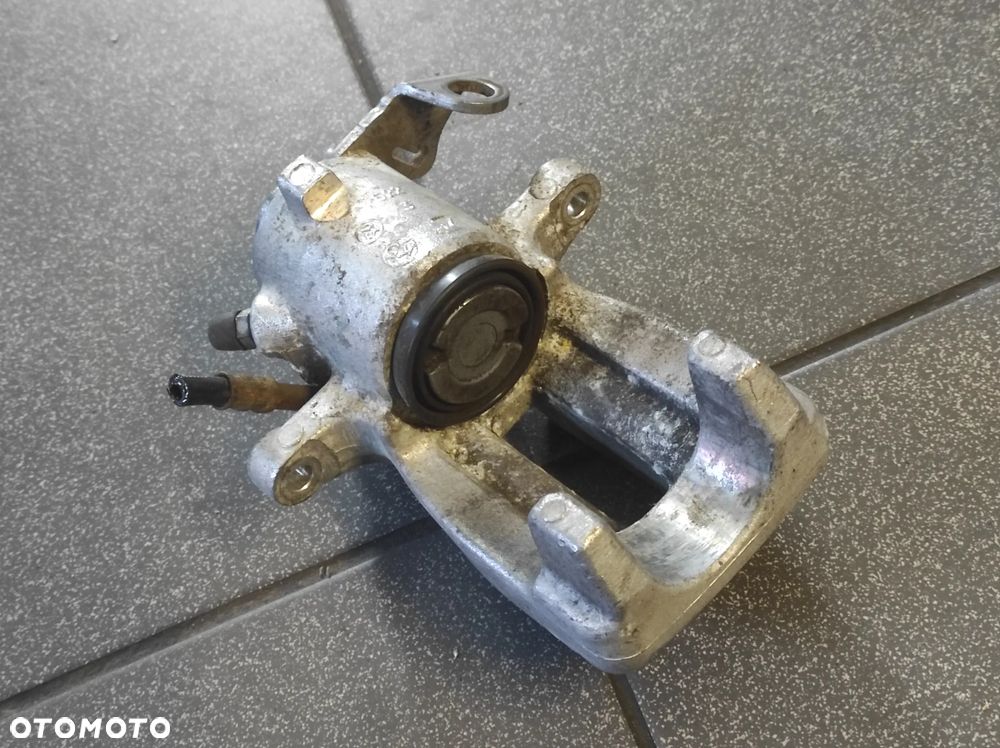 ZACISK TYŁ TYLNY LEWY AUDI A3 S3 8L VW GOLF 4 GTI BORA SKODA OCTAVIA 1 VRS SEAT LOEN 1 CUPRA TOLEDO 2 SPRAWNY GWARANCJA WYSYŁKA !!!!! - 3