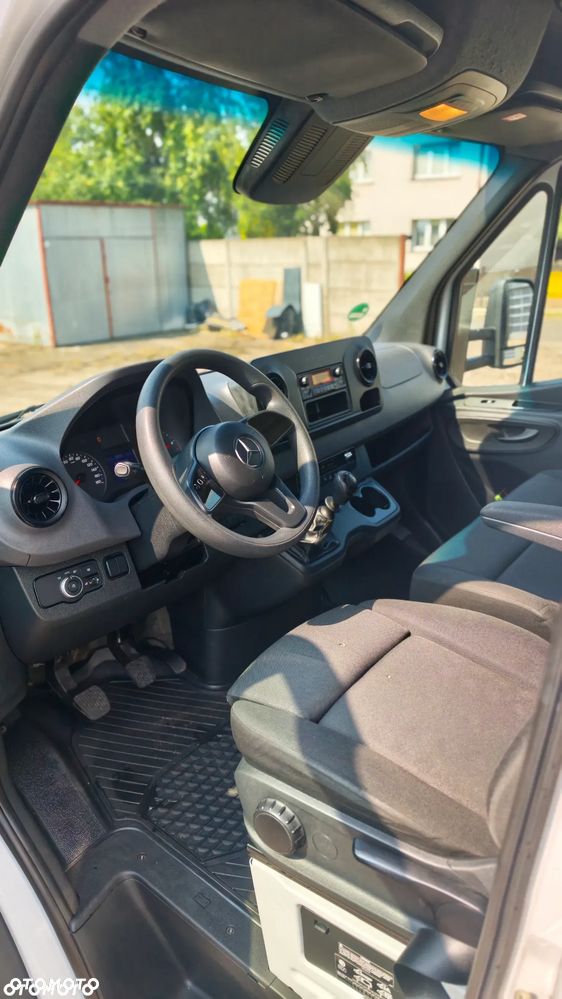 Mercedes-Benz SPRINTER 12EP DRZWI TYŁ 5,5M BLIZNIAK WYS. RAMPOWA SALON PL BEZWYPADKOWY FV23% ZADBANY SERWIS ASO 317 517 DO 3,5T DMC - 15