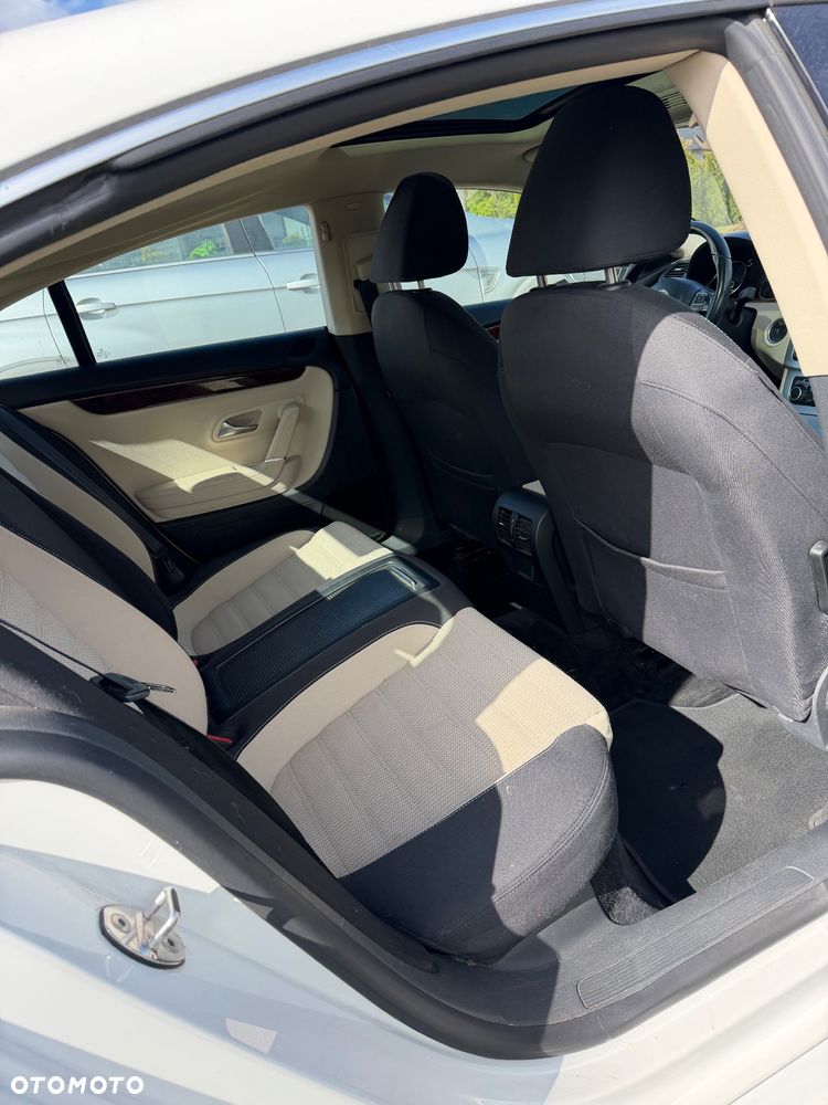 Volkswagen Passat CC - 12
