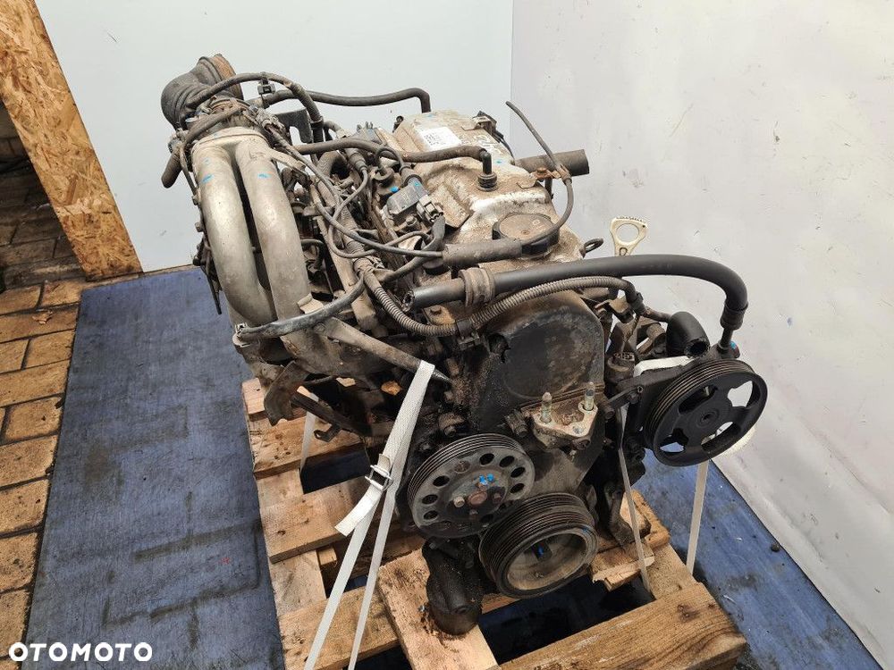 MITSUBISHI LANCER SILNIK BENZYNOWY 4G18 1.6 - 13