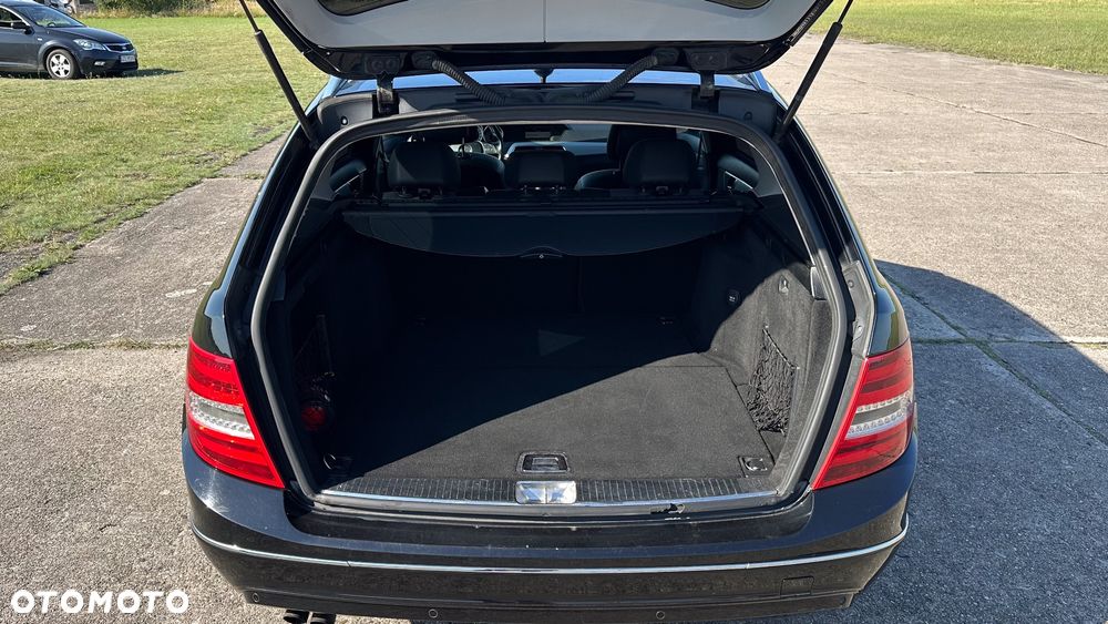 Mercedes-Benz Klasa C 200 CDI DPF (BlueEFFICIENCY) Avantgarde - 13