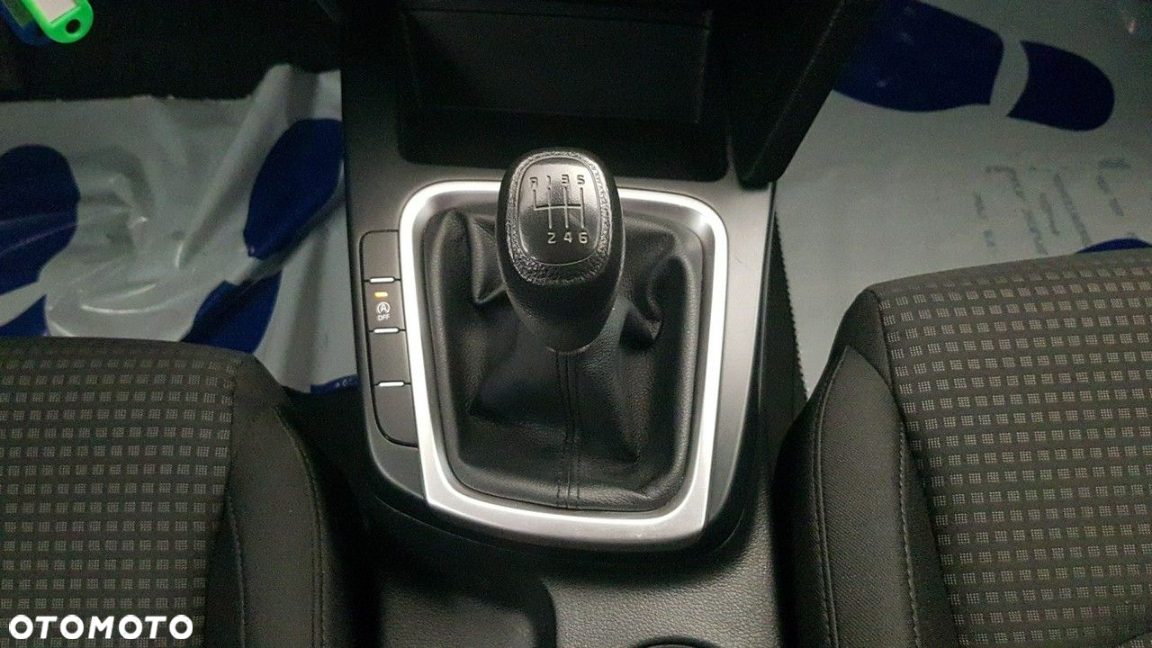Kia Ceed - 26