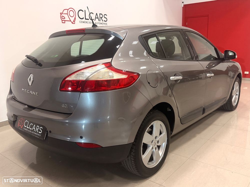 Renault Mégane 1.5 dCi Dynamique - 3