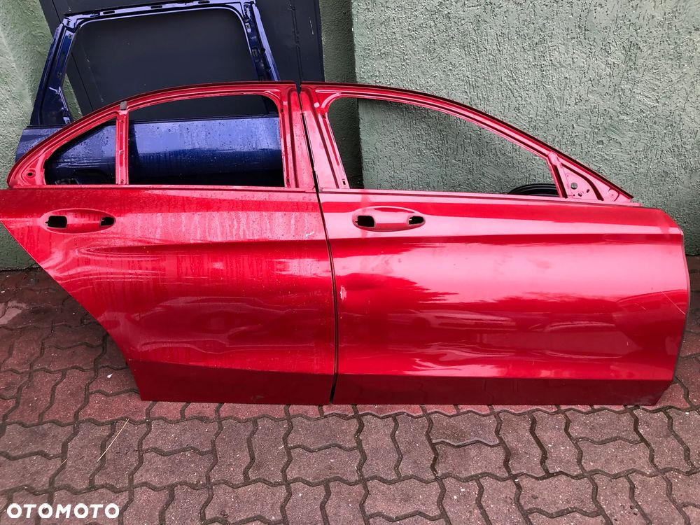 MERCEDES C-KLASA W205 14- DRZWI PRZÓD TYL PRAWE - 1