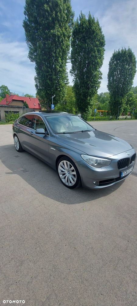 BMW 5GT - 1