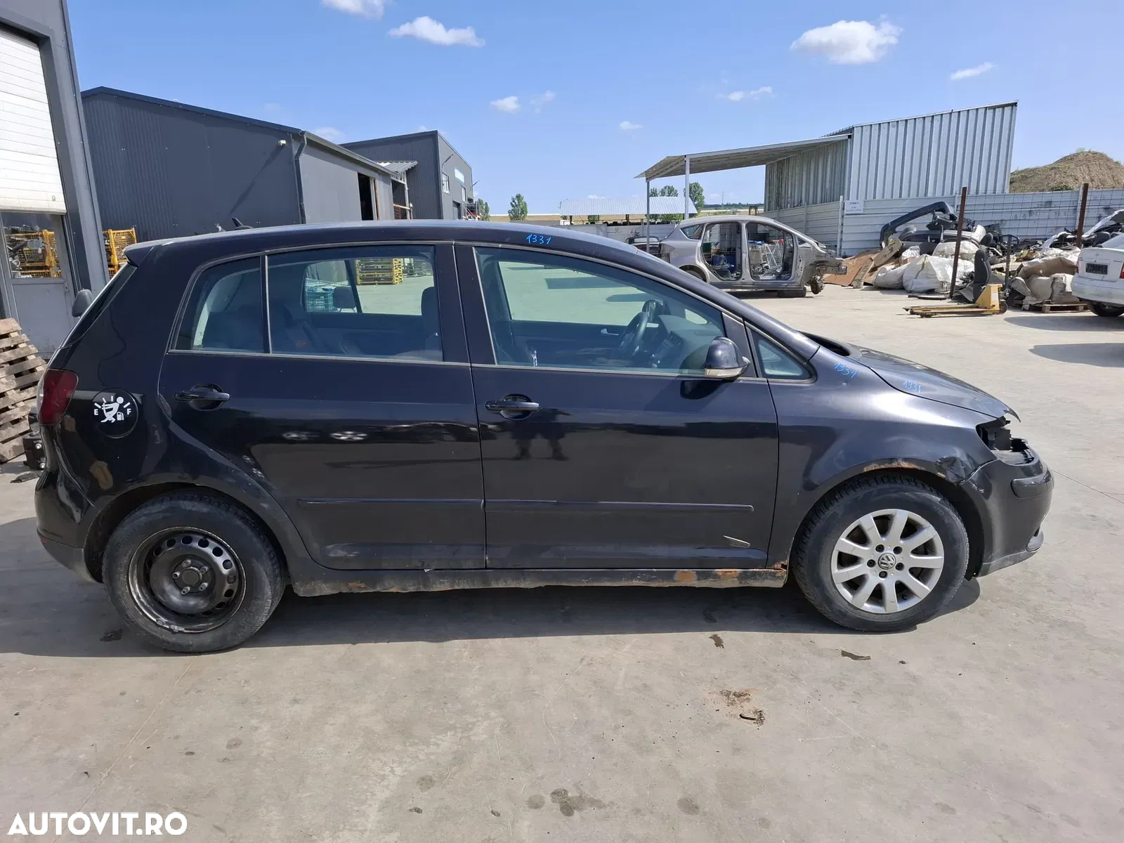 Dezmembrari / Dezmembrez Volkswagen Golf 5 Plus 1.9 BLS cutie de viteze GQM culoare LC9Z - 3