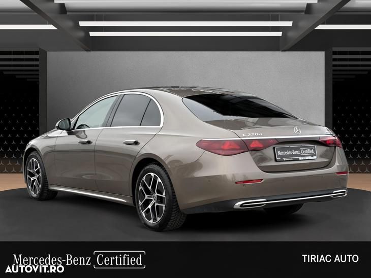 Mercedes-Benz E 220 d MHEV 4MATIC Aut. - 4
