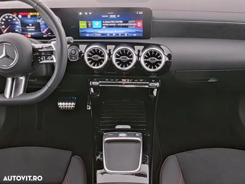 Mercedes-Benz CLA 200 MHEV Coupe - 4