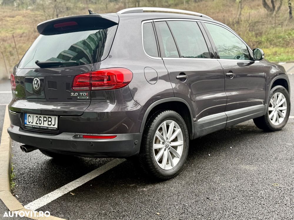 Volkswagen Tiguan 2.0 TDI DPF 4Motion BlueMotion Technology DSG Lounge Sport & Style - 7