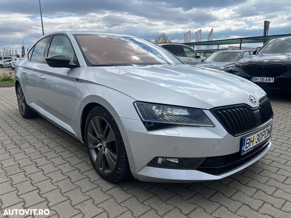 Skoda Superb 2.0 TDI DSG Sportline - 3