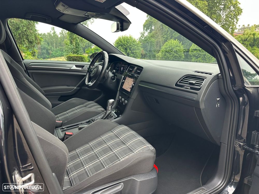 VW Golf 2.0 TDI GTD DSG - 22