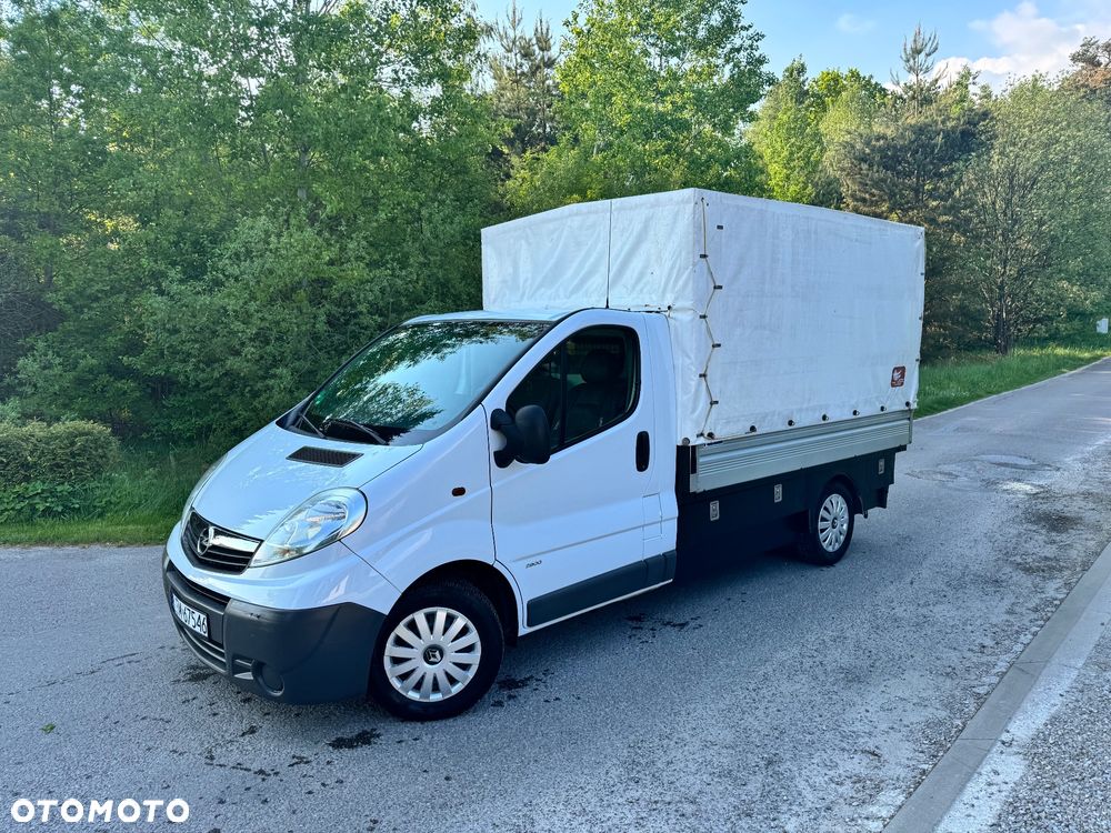 Opel Vivaro - 8