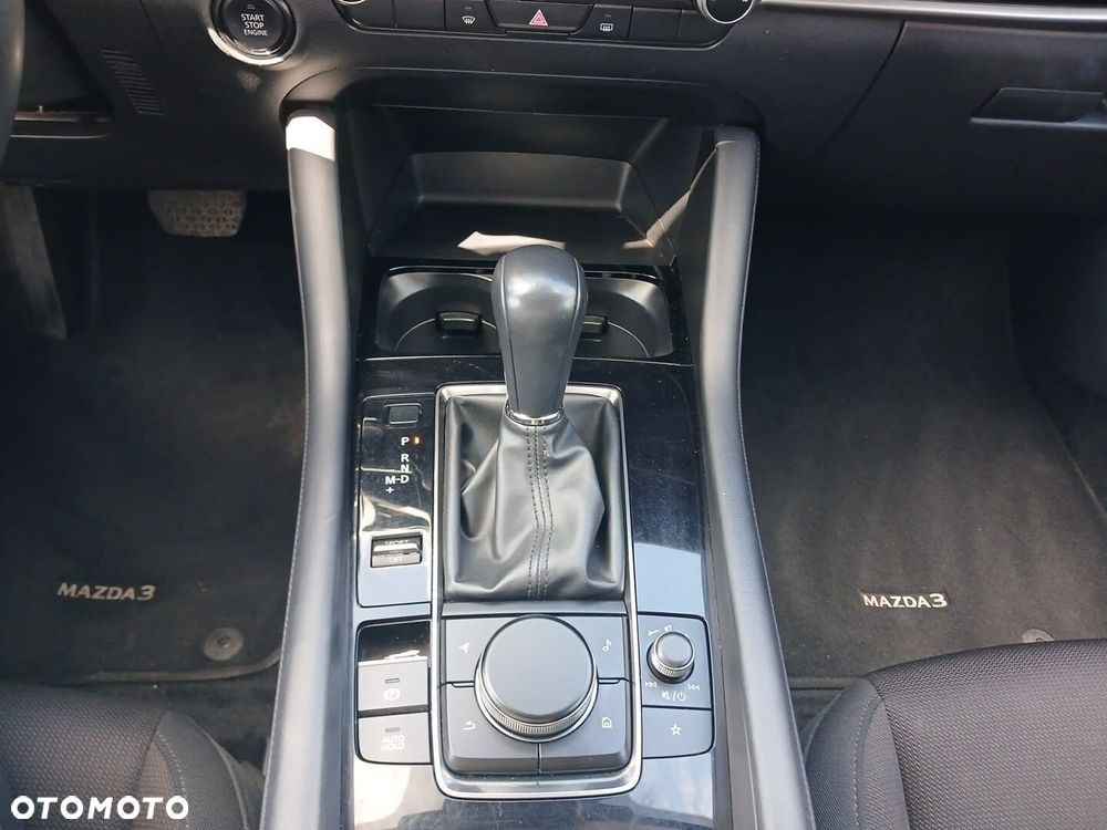 Mazda 3 - 16