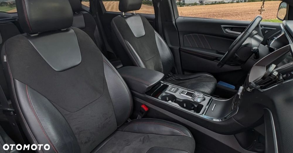 Ford Edge - 9