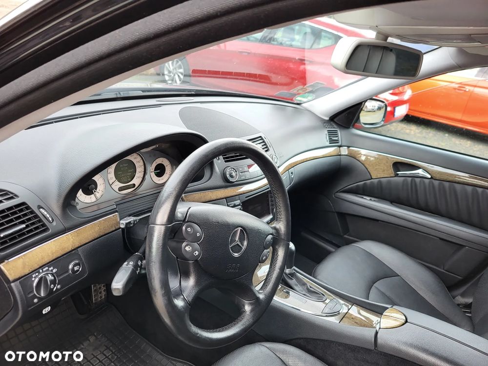 Mercedes-Benz Klasa E 320 CDI Avantgarde DPF Sport Edition AMG - 6