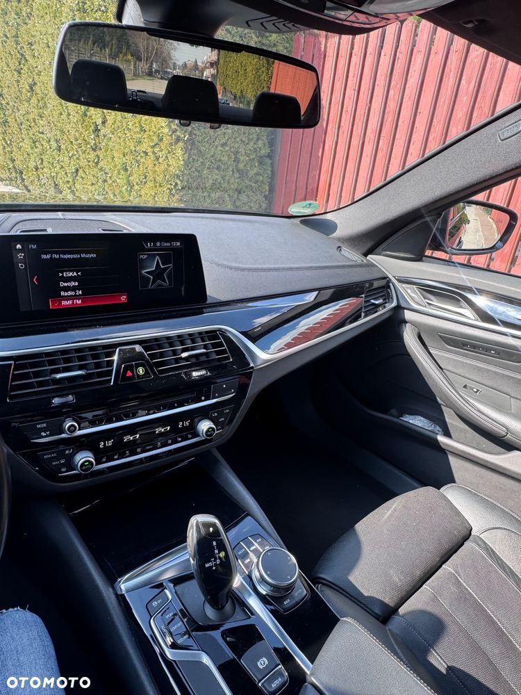 BMW Seria 5 530d Sport Line sport - 16