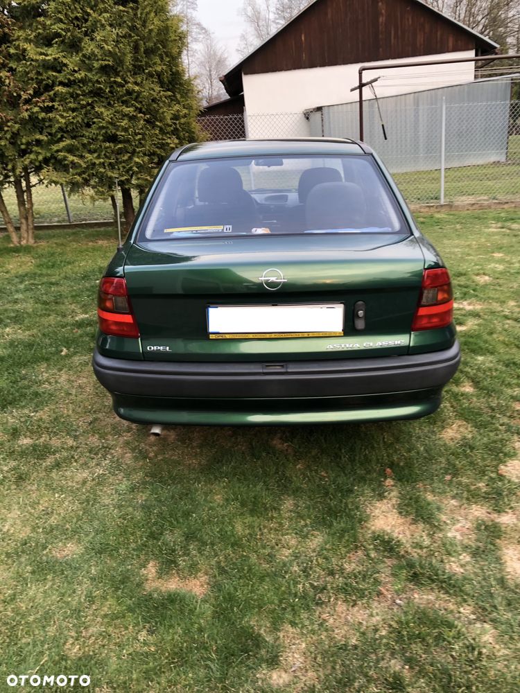 Opel Astra 1.6 - 4