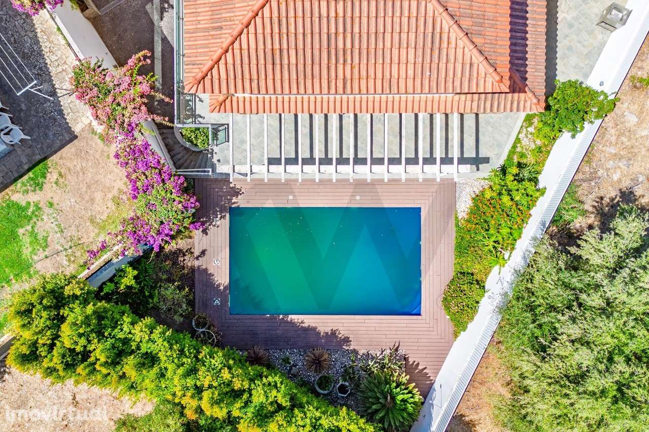 Moradia de sonho T4 com jardim, piscina e privacidade no coração de Ca - Grande imagem: 3/36