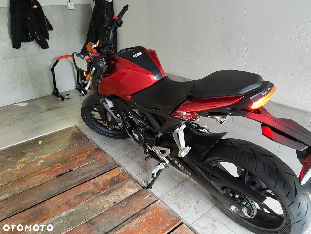 Honda CBR - 9