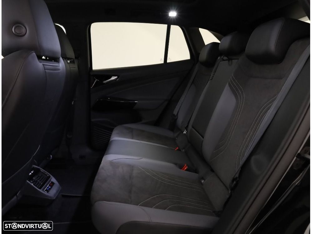 VW ID.4 77 kWh Pro Urban - 11