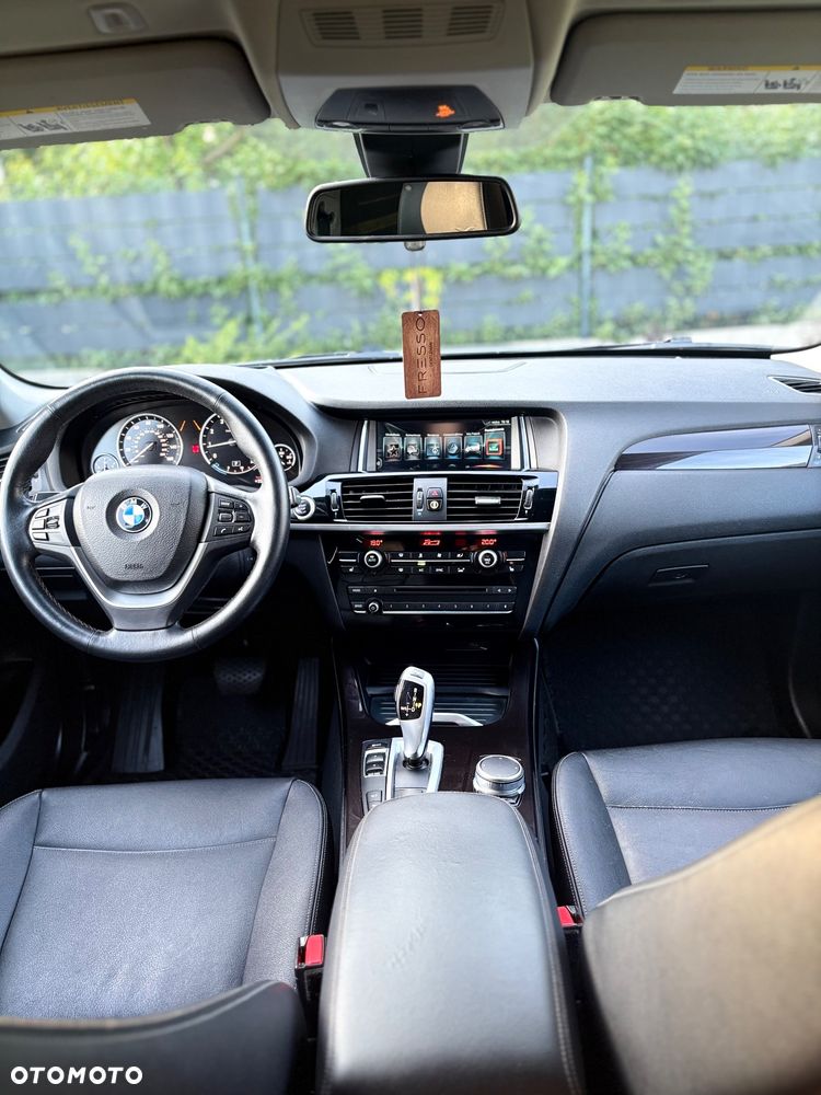 BMW X3 xDrive28i xLine - 15