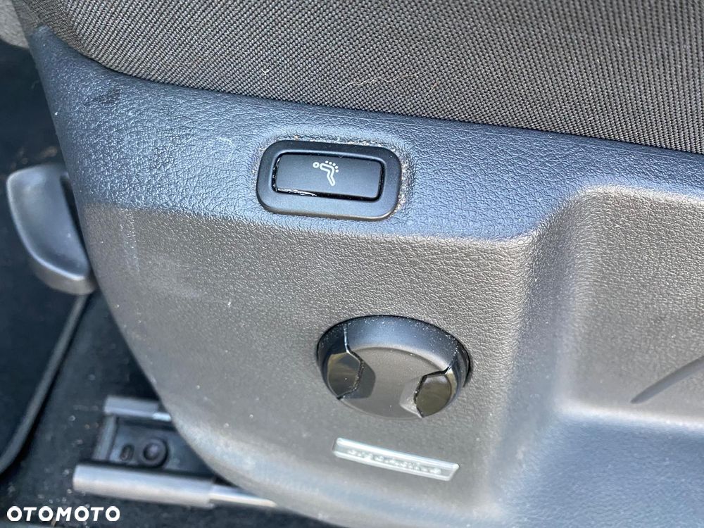 Volkswagen Touran 2.0 TDI SCR DSG Move - 16