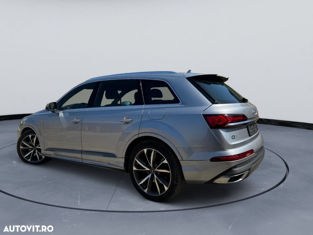 Audi Q7 55 TFSI e quattro tiptronic S line - 2