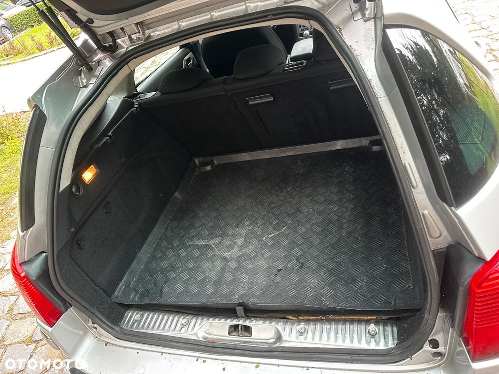 Peugeot 407 - 23