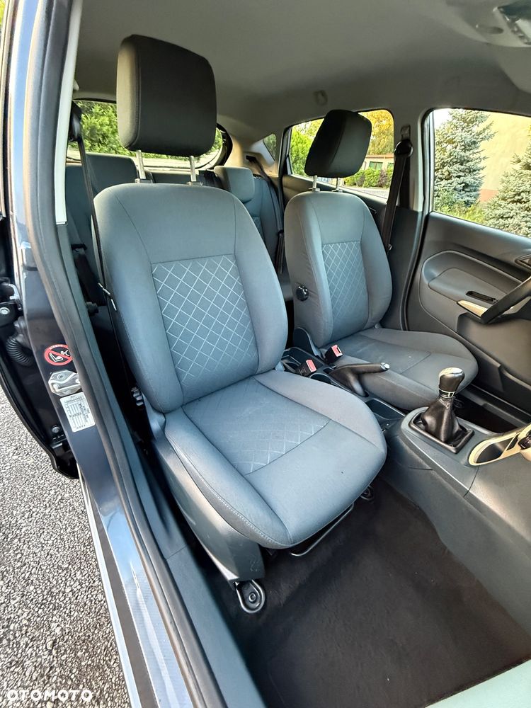 Ford Fiesta 1.25 Ambiente - 31