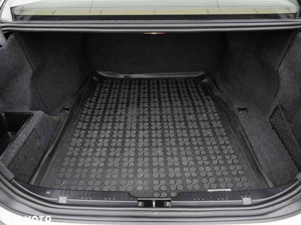 BMW Seria 5 - 29
