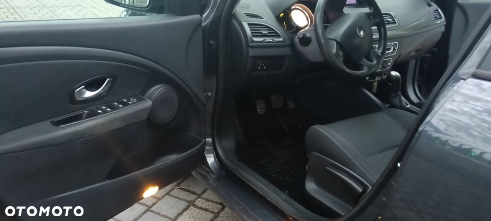 Renault Megane - 5