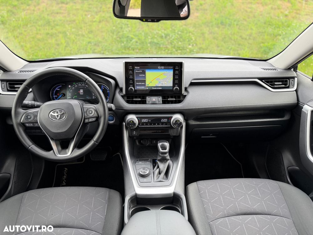 Toyota RAV4 - 7