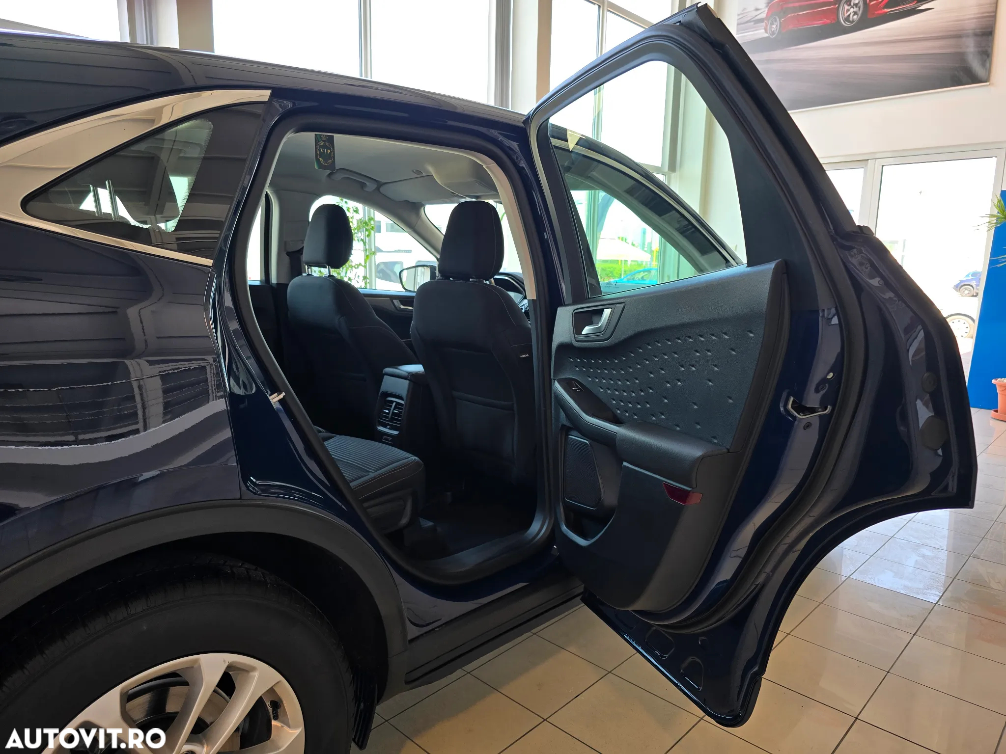 Ford Kuga 1.5 EcoBlue A8 FWD Titanium - 12
