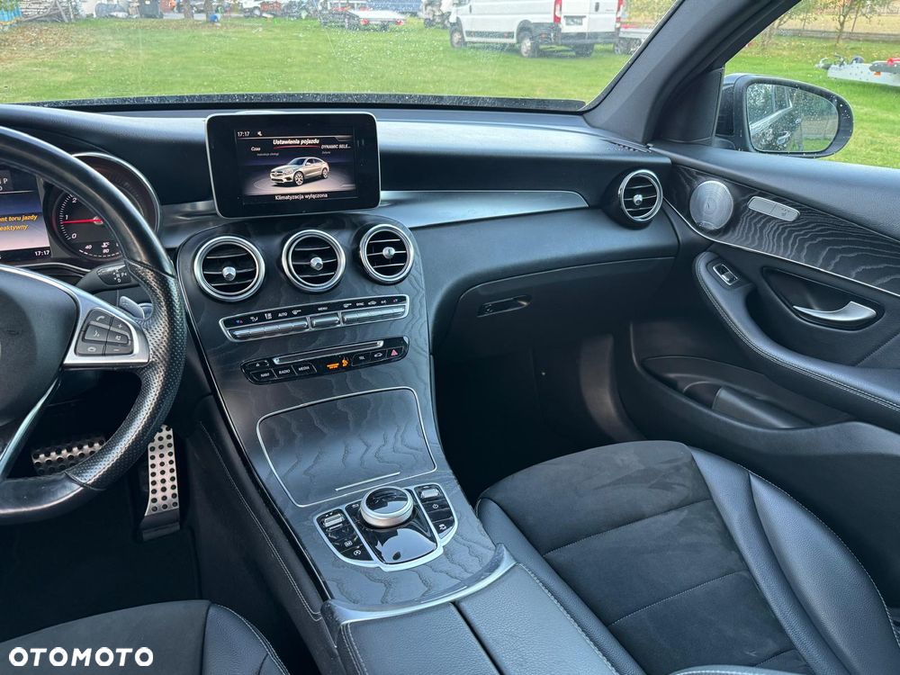 Mercedes-Benz GLC 250 d 4Matic 9G-TRONIC AMG Line - 21