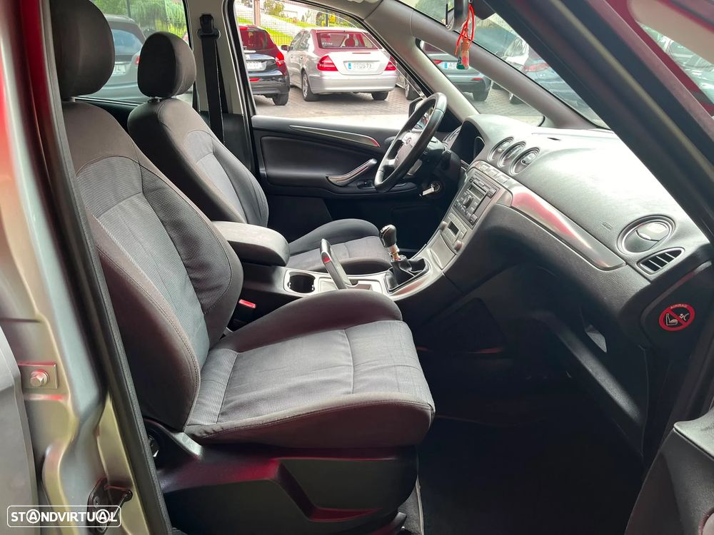 Ford S-Max 1.8 TDCi Titanium 7L - 11