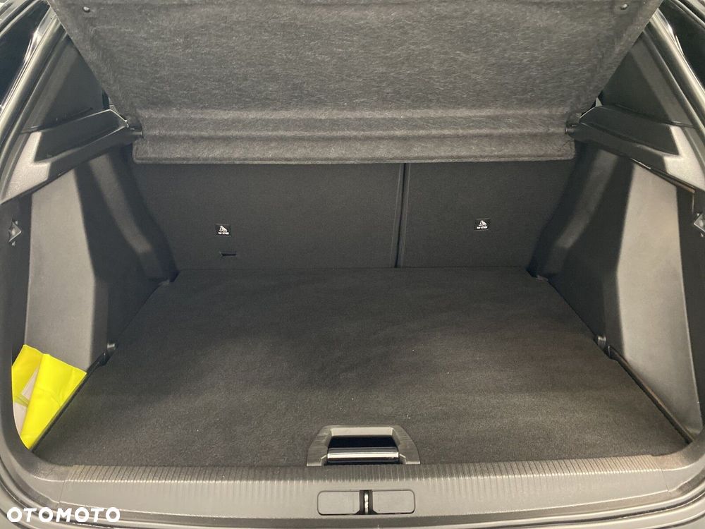 Peugeot 2008 1.2 PureTech Allure Pack S&S EAT8 - 36