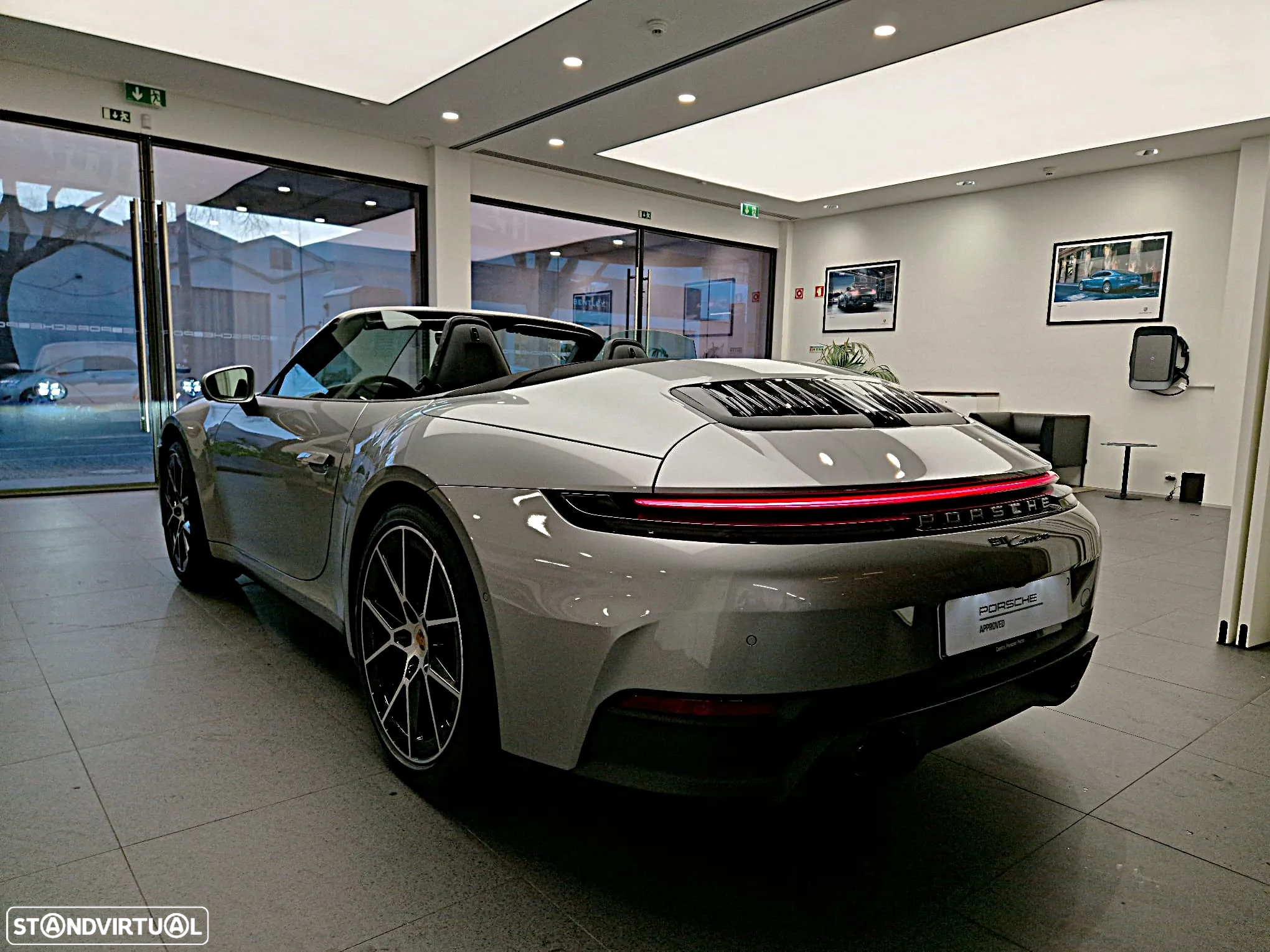 Porsche 911 (992) Carrera - 17