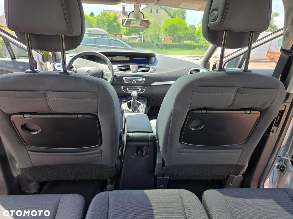 Renault Scenic 1.6 16V 110 LIMITED - 28